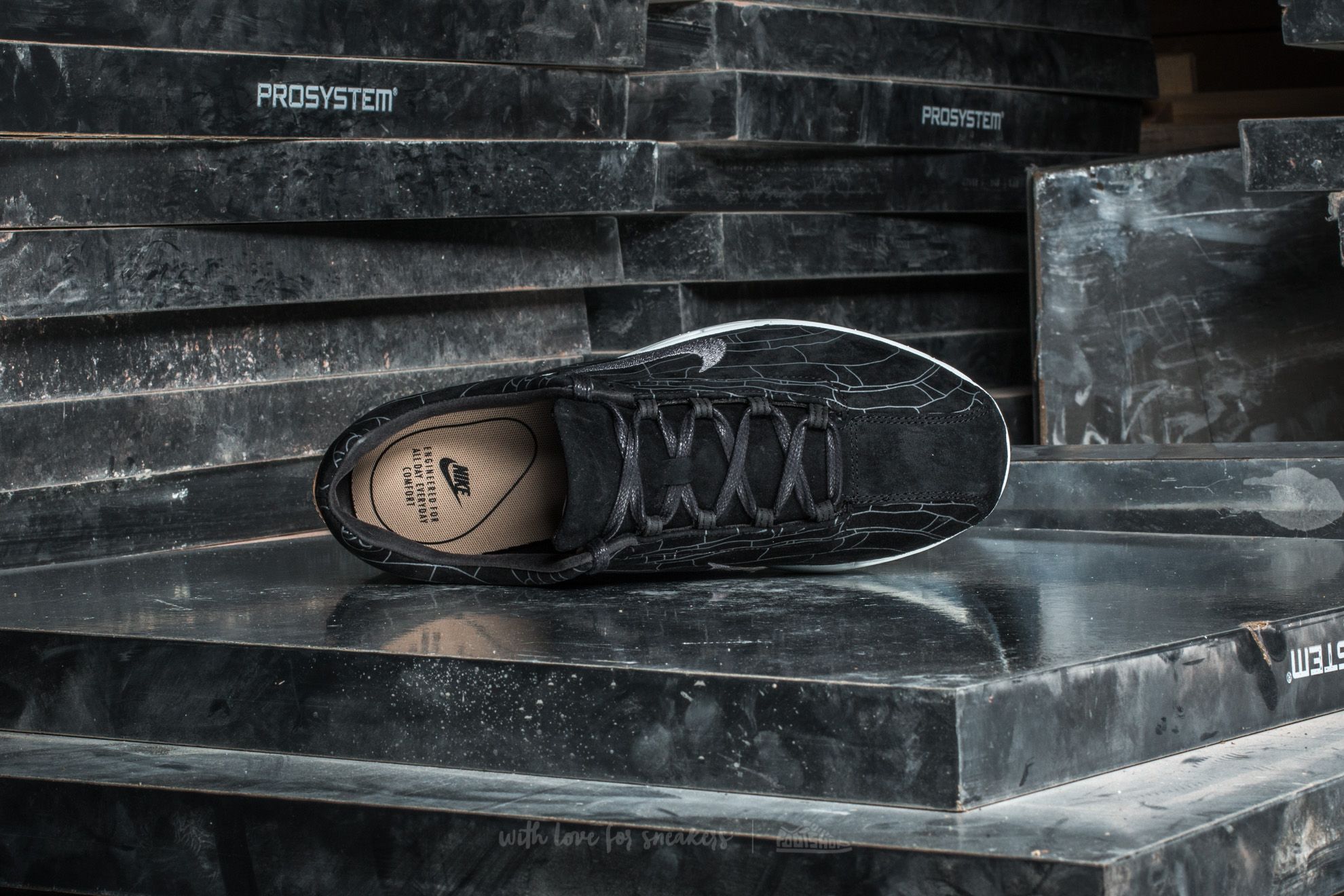 Scarpe uomo Nike Mayfly Leather Premium Black/ Black-Dark Grey-Linen