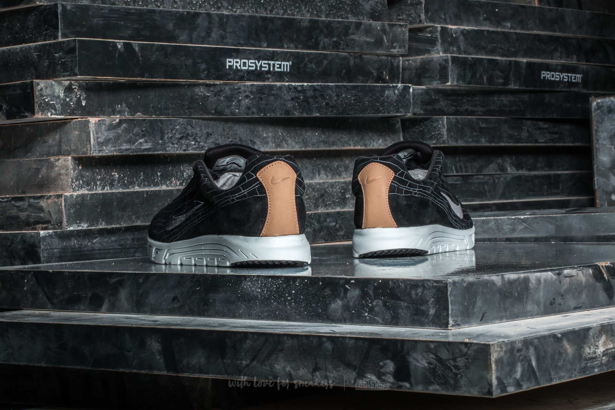 Scarpe uomo Nike Mayfly Leather Premium Black/ Black-Dark Grey-Linen