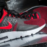 Air max sales zero homme rouge