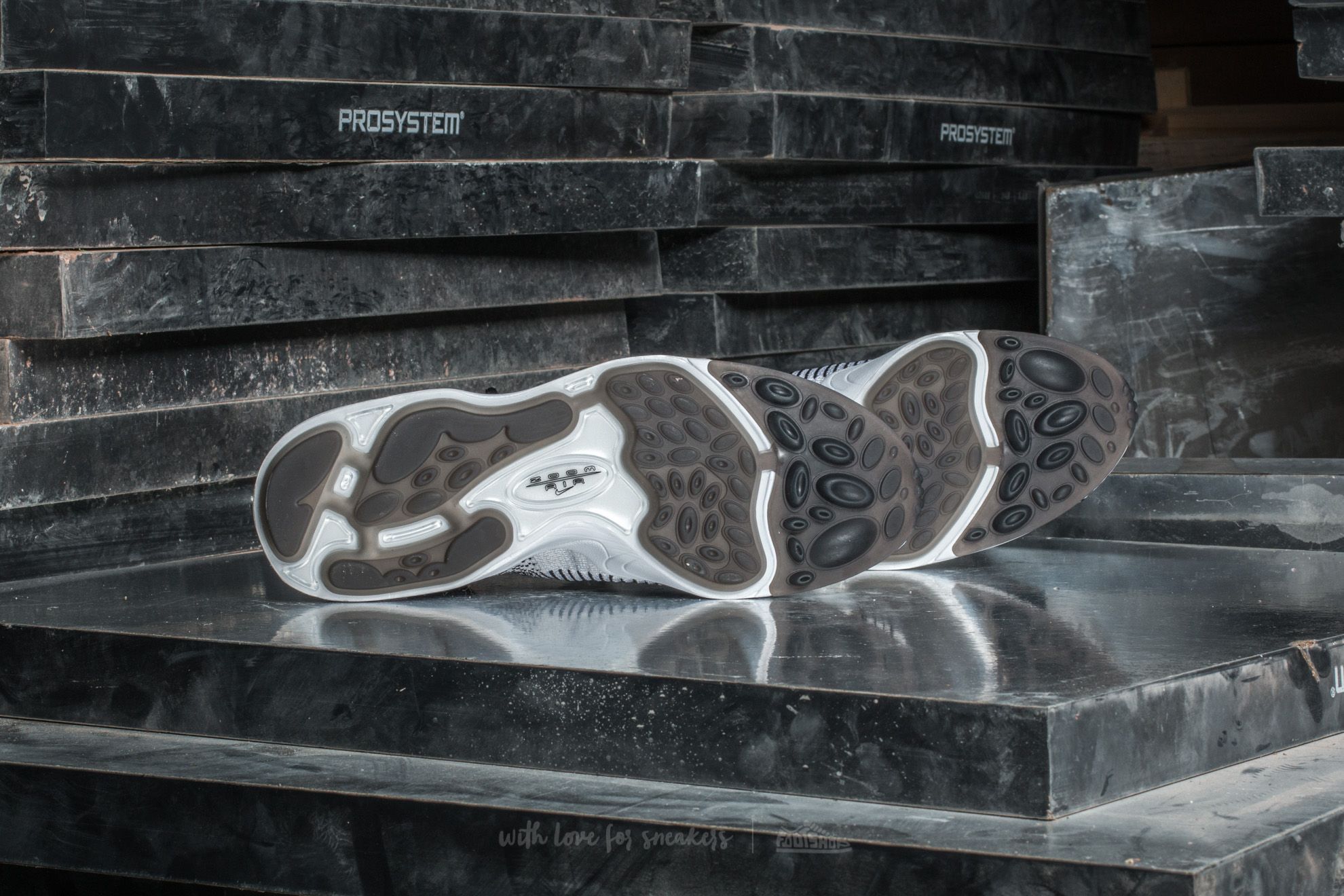 Încălțăminte și sneakerși pentru bărbați Nike Zoom Mercurial XI Flyknit FC Black/ White