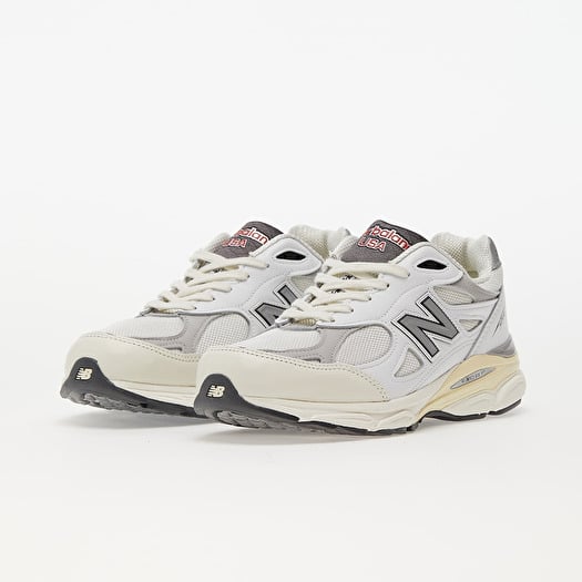 New Balance x Teddy Santis 990 V3
