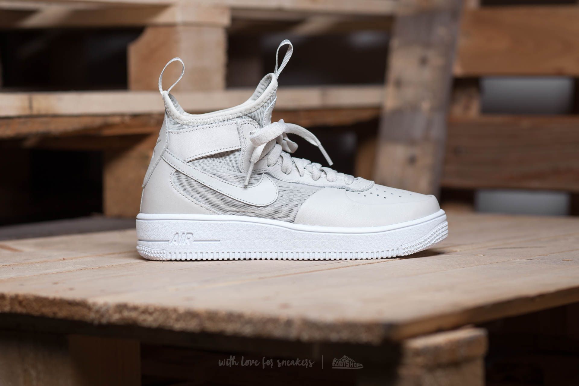 Women s shoes Nike W Air Force 1 Ultraforce MID Light Bone Light Bone White Footshop