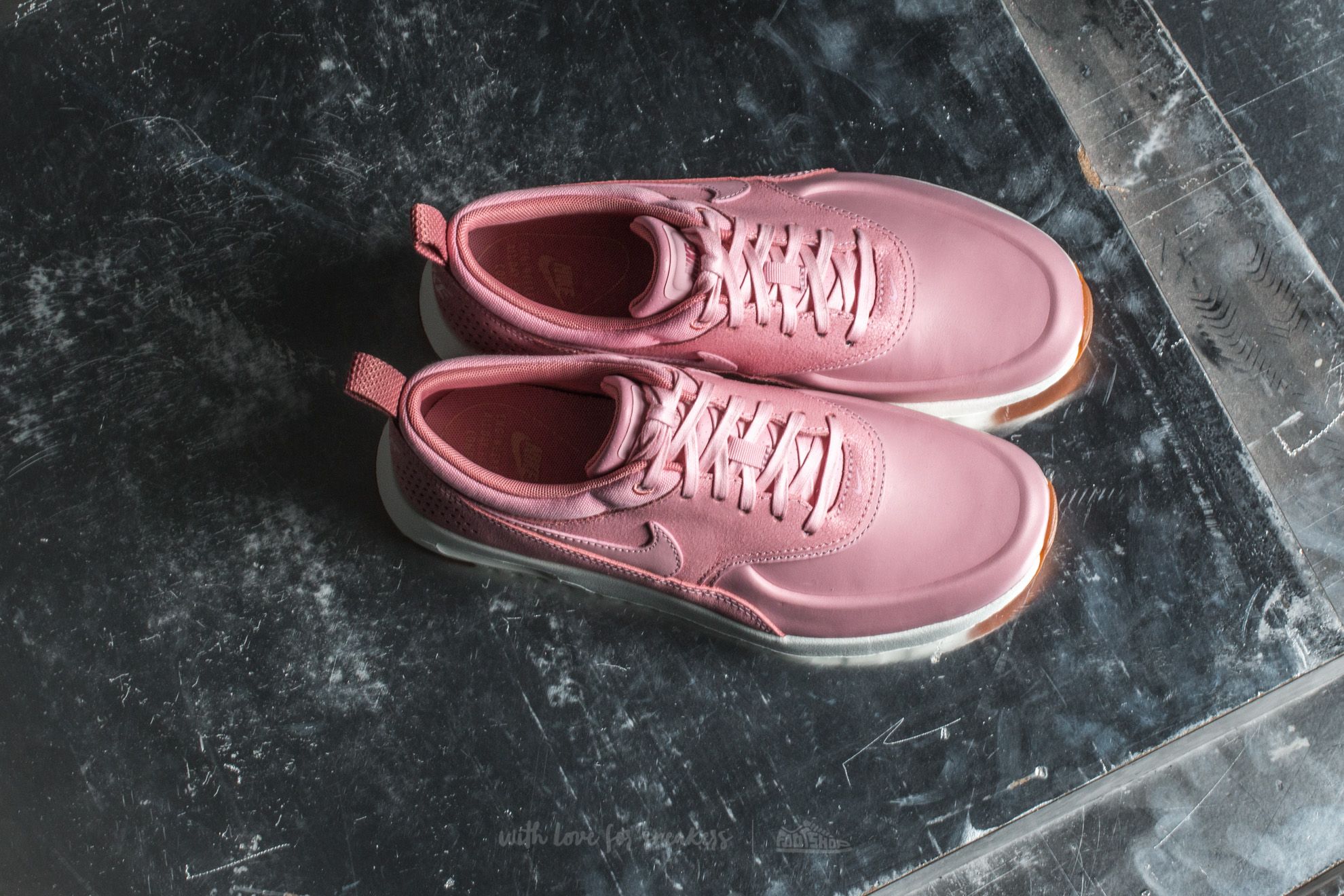 Nike air max thea hot sale premium pink glaze amazon