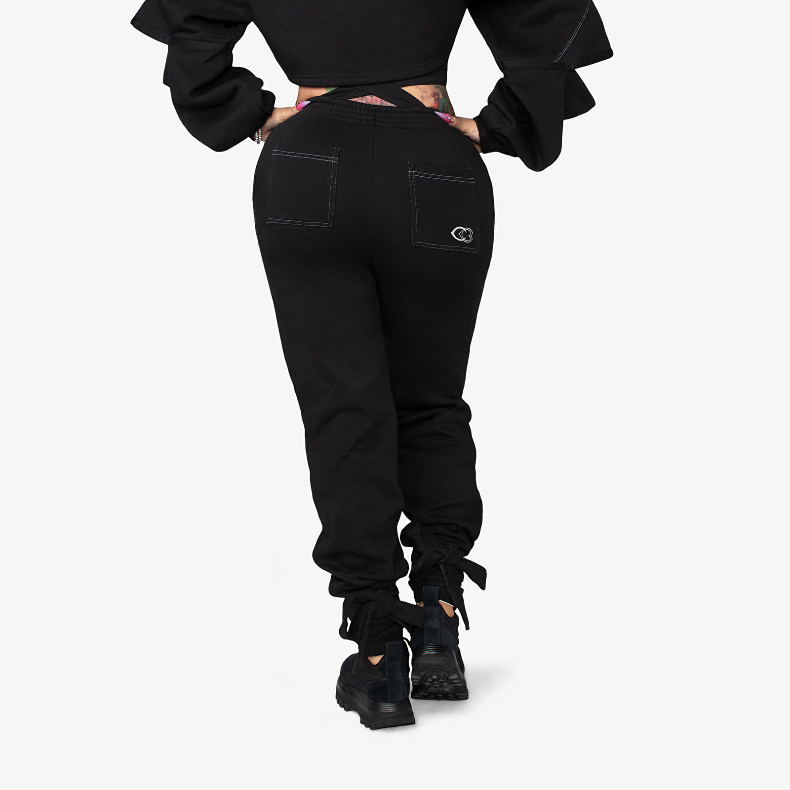Hlače Reebok x Cardi B Knit Joggers Black
