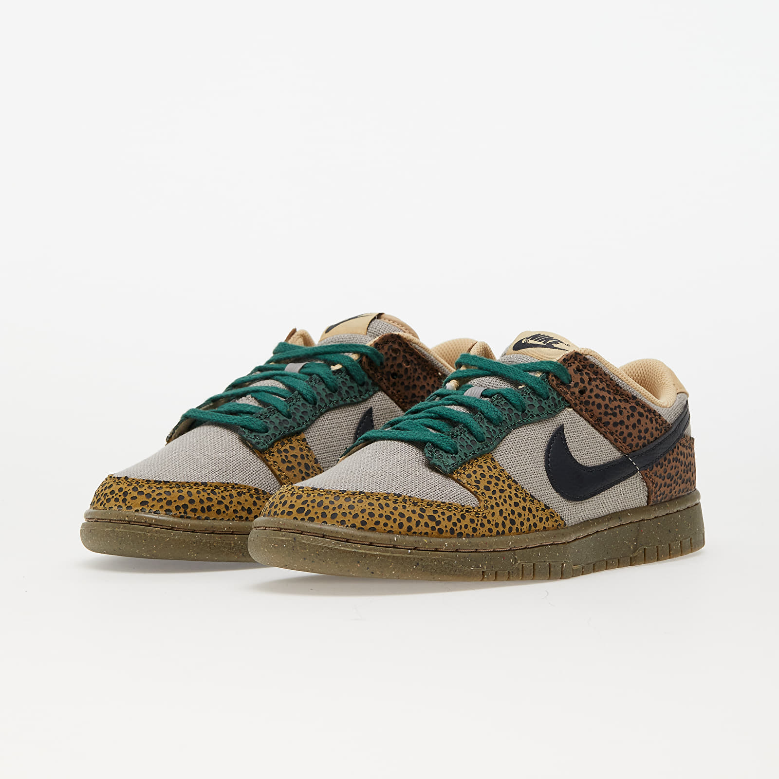 Zapatillas Hombre Nike Dunk Low Cacao Wow/ Off Noir-Gorge Green