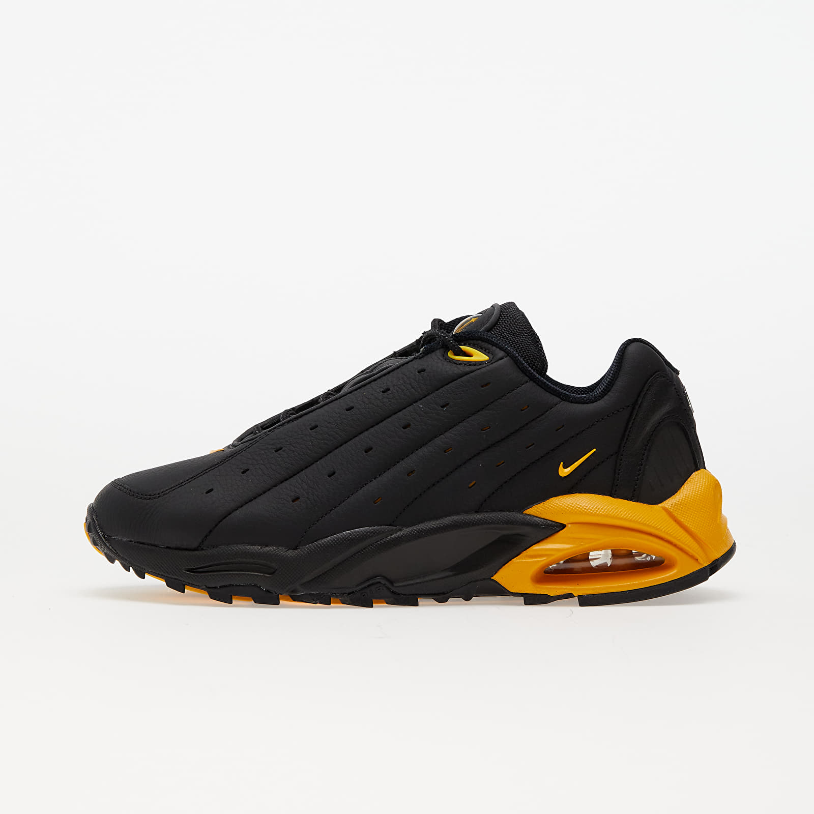 Men's shoes Nike x NOCTA Hot Step Air Terra Black/ University Gold