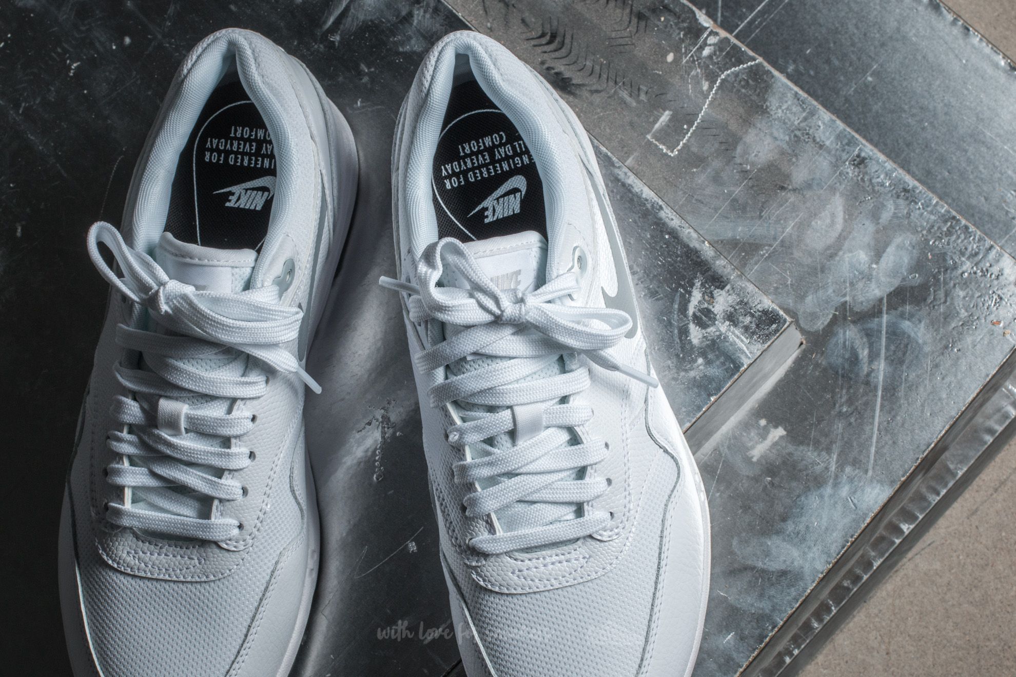Moteriška avalynė Nike W Air Max 1 Ultra 2.0 White/ Metallic Platinum-Black