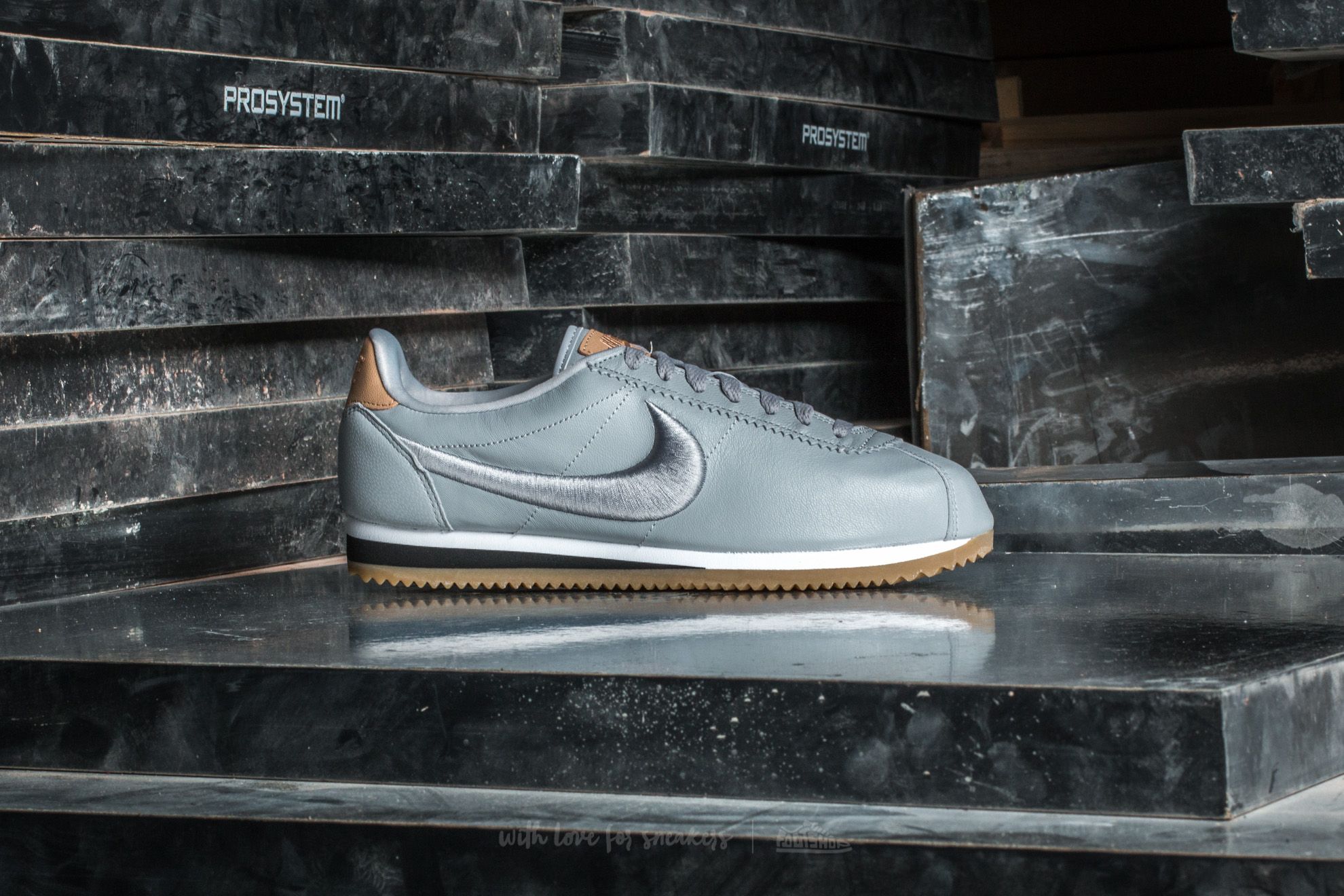 Cortez on sale wolf grey