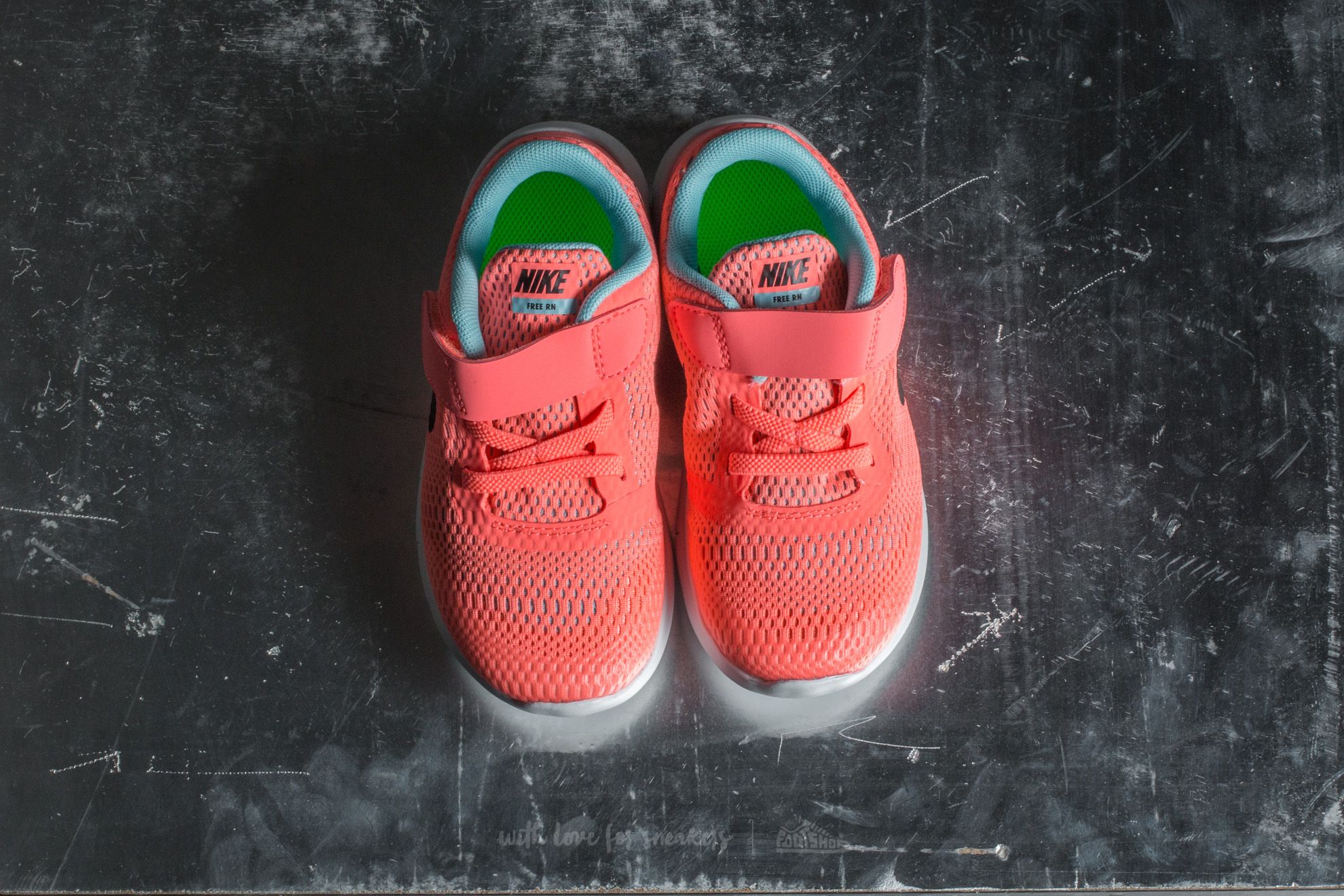 Kids' sneakers and shoes Nike Free Run (TDV) Lava Glow/ Metallic Silver