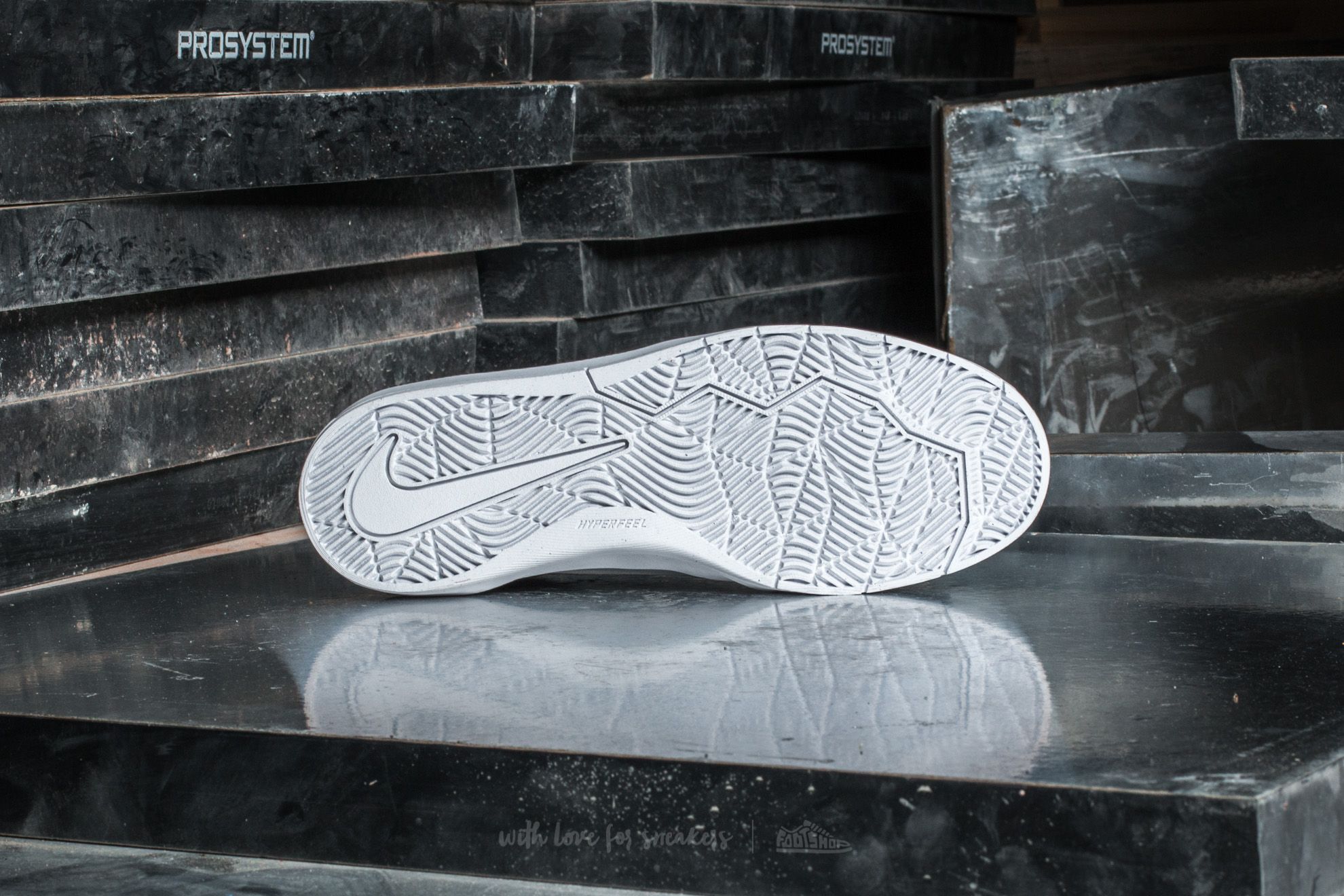 Vyriška avalynė Nike Bruin SB Hyperfeel Cool Grey/ Black-White