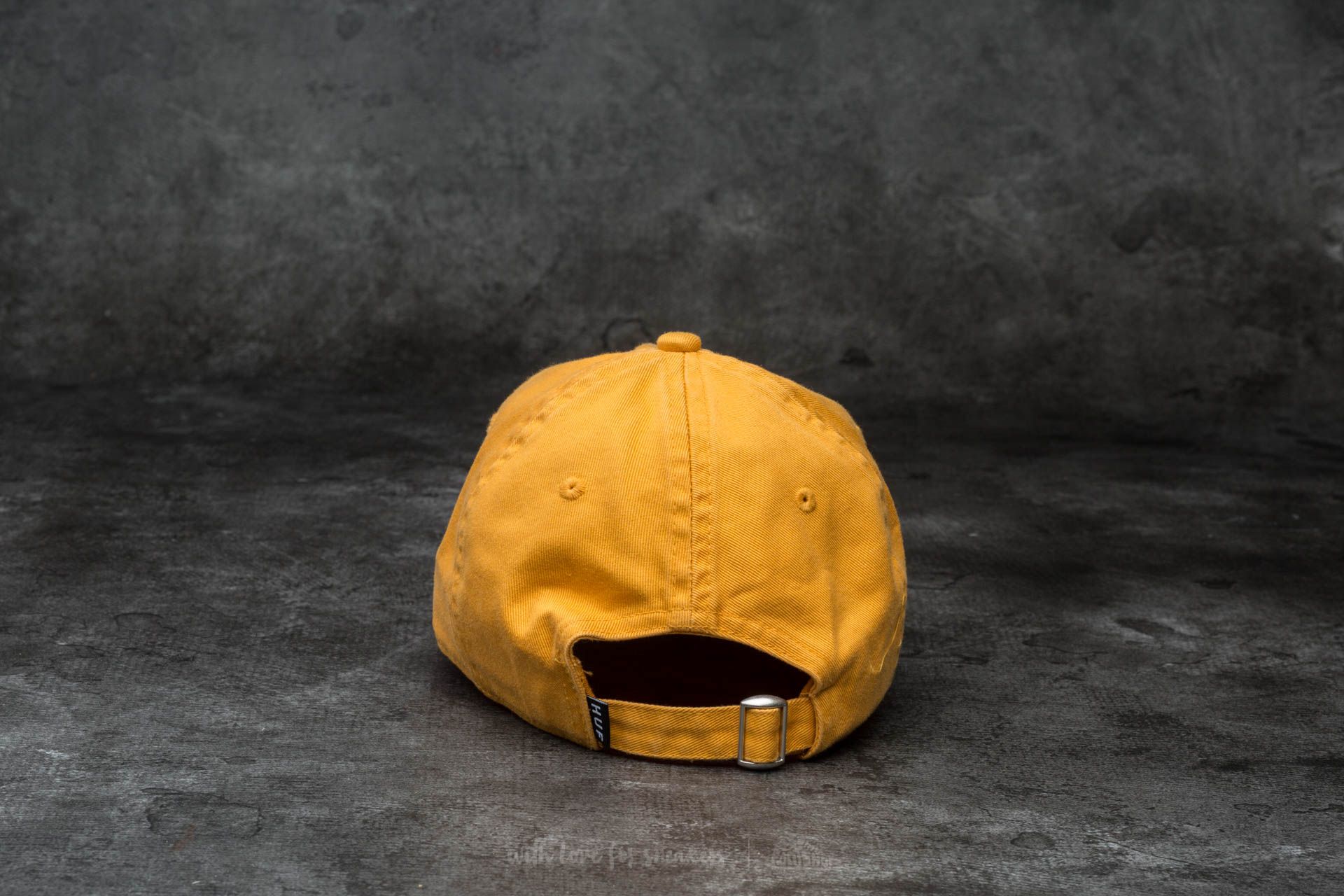 Caps HUF Apparel Spike 8 Ball Curve Brim Cap Gold