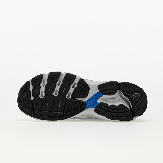 Men's shoes adidas Orketro Core Brown/ Ftw White/ Bright Blue