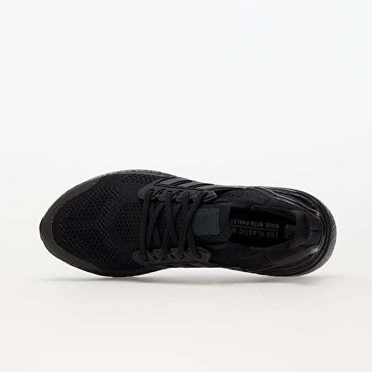 Ultra boost 2025 black carbon