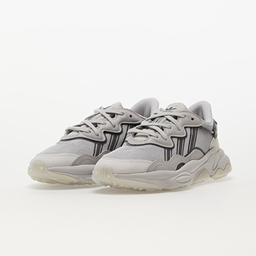 adidas Ozweego