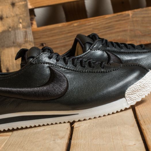 Nike cortez 72 best sale black