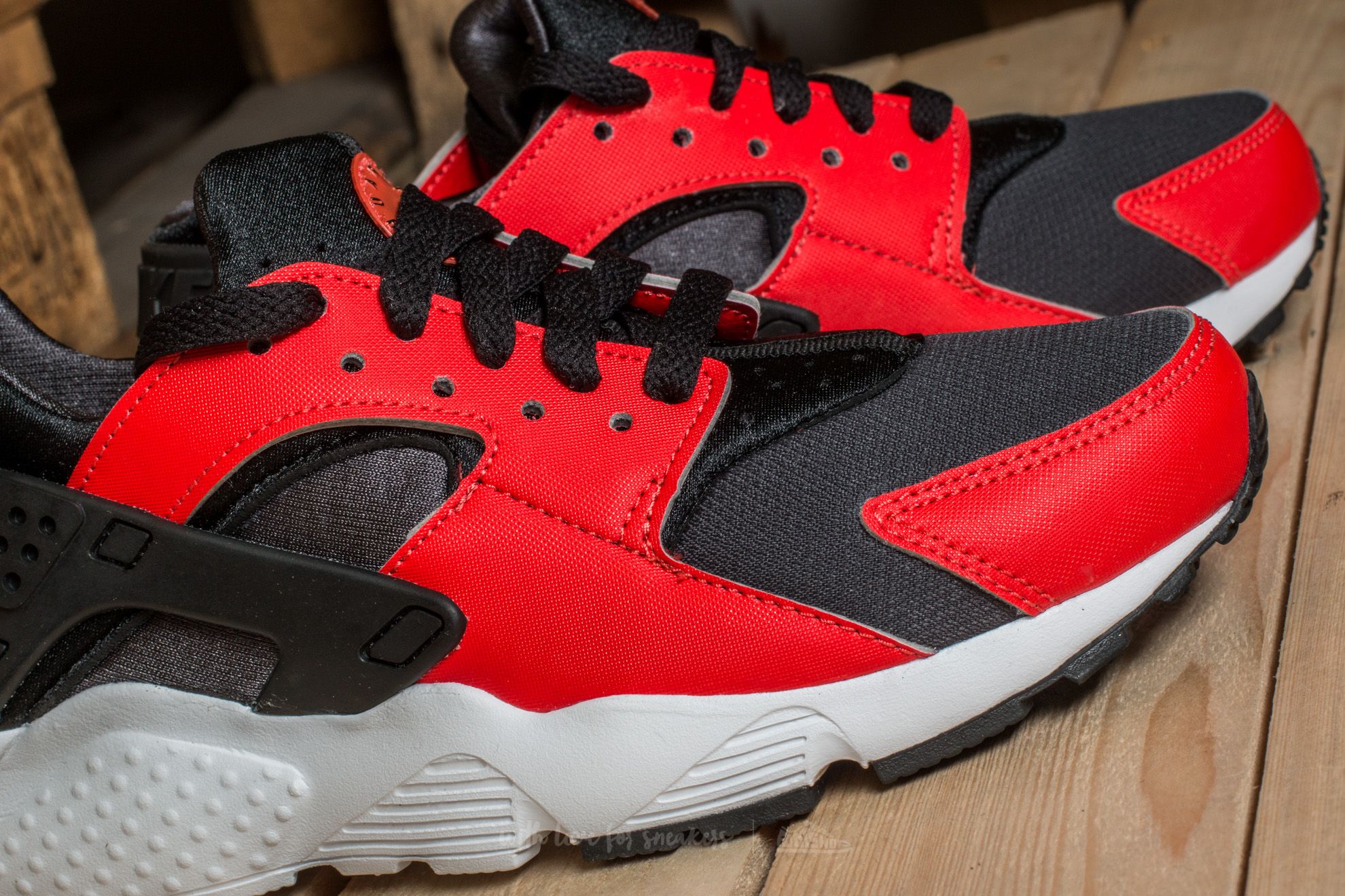 Women's shoes Nike Huarache Run (GS) Max Orange/ Black-Black