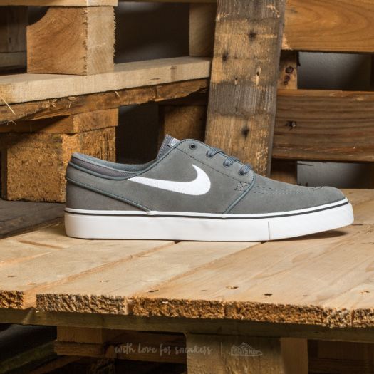 Grey nike janoski best sale