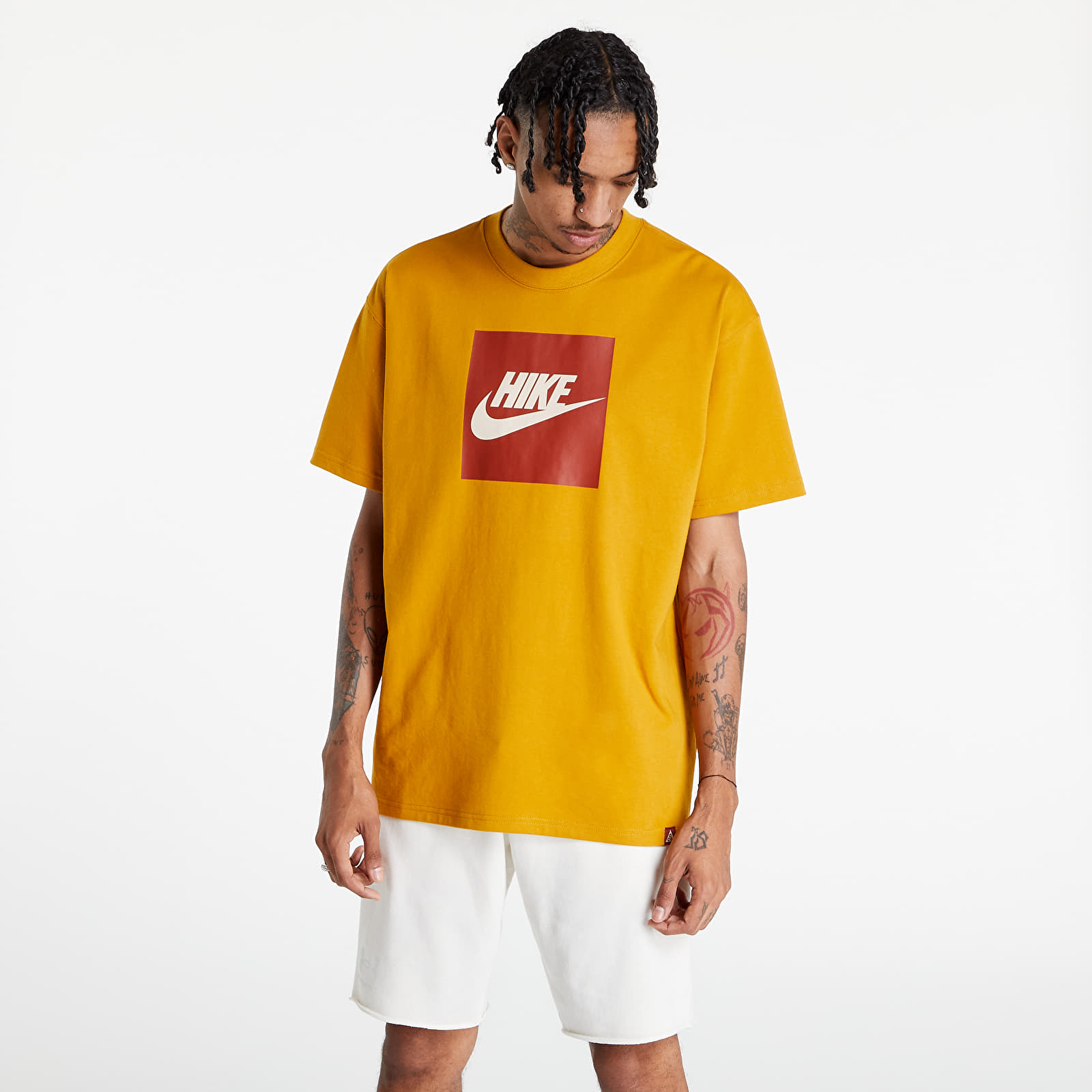 Trička Nike ACG "Hike Box" Men's T-Shirt Gold Suede