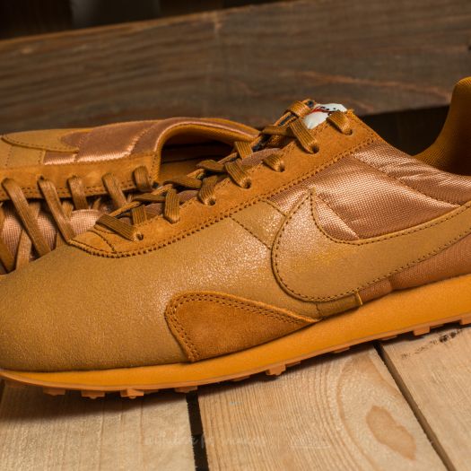 Nike w pre montreal racer vntg online