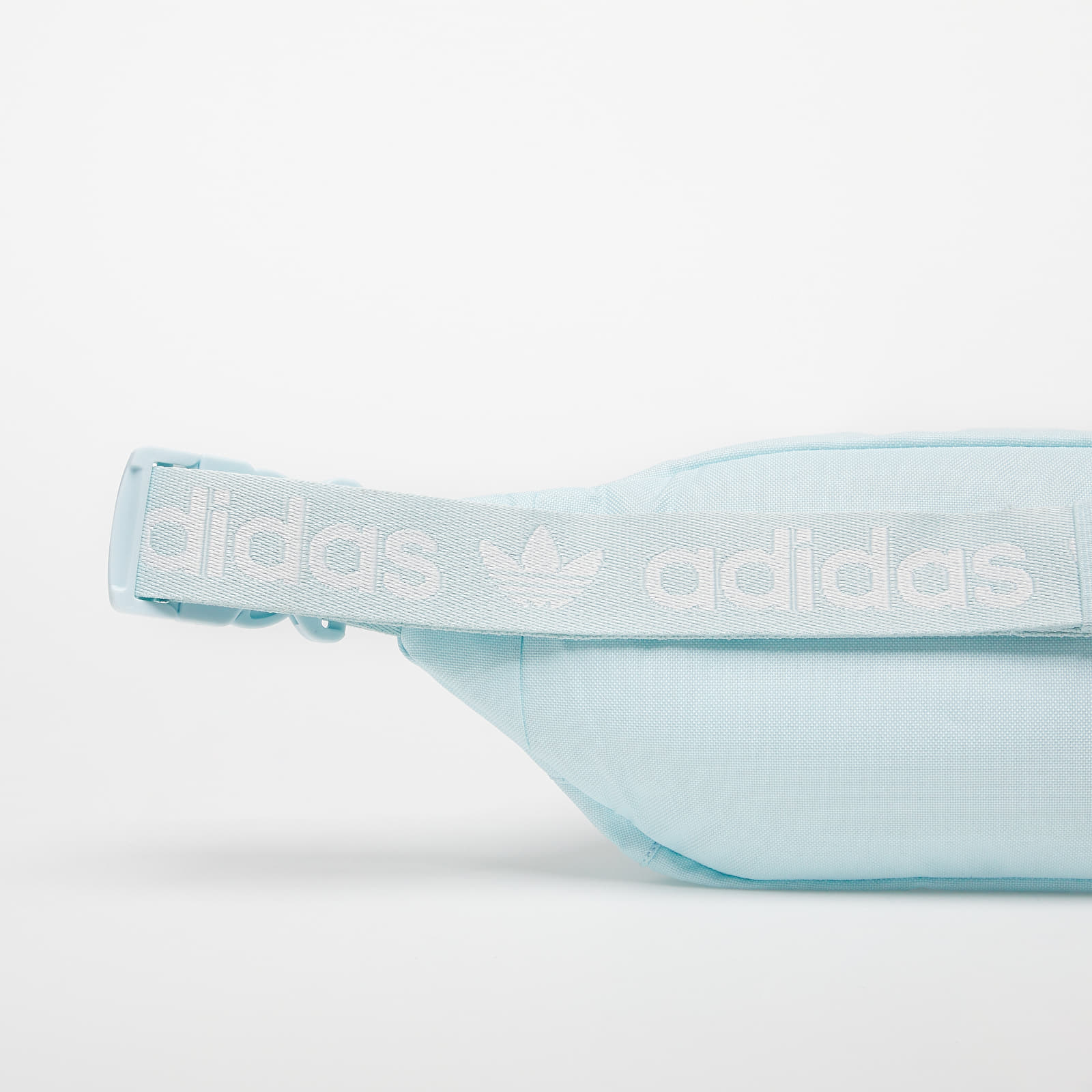 Hip bags adidas Adicolor Classic Waist Bag Almost Blue