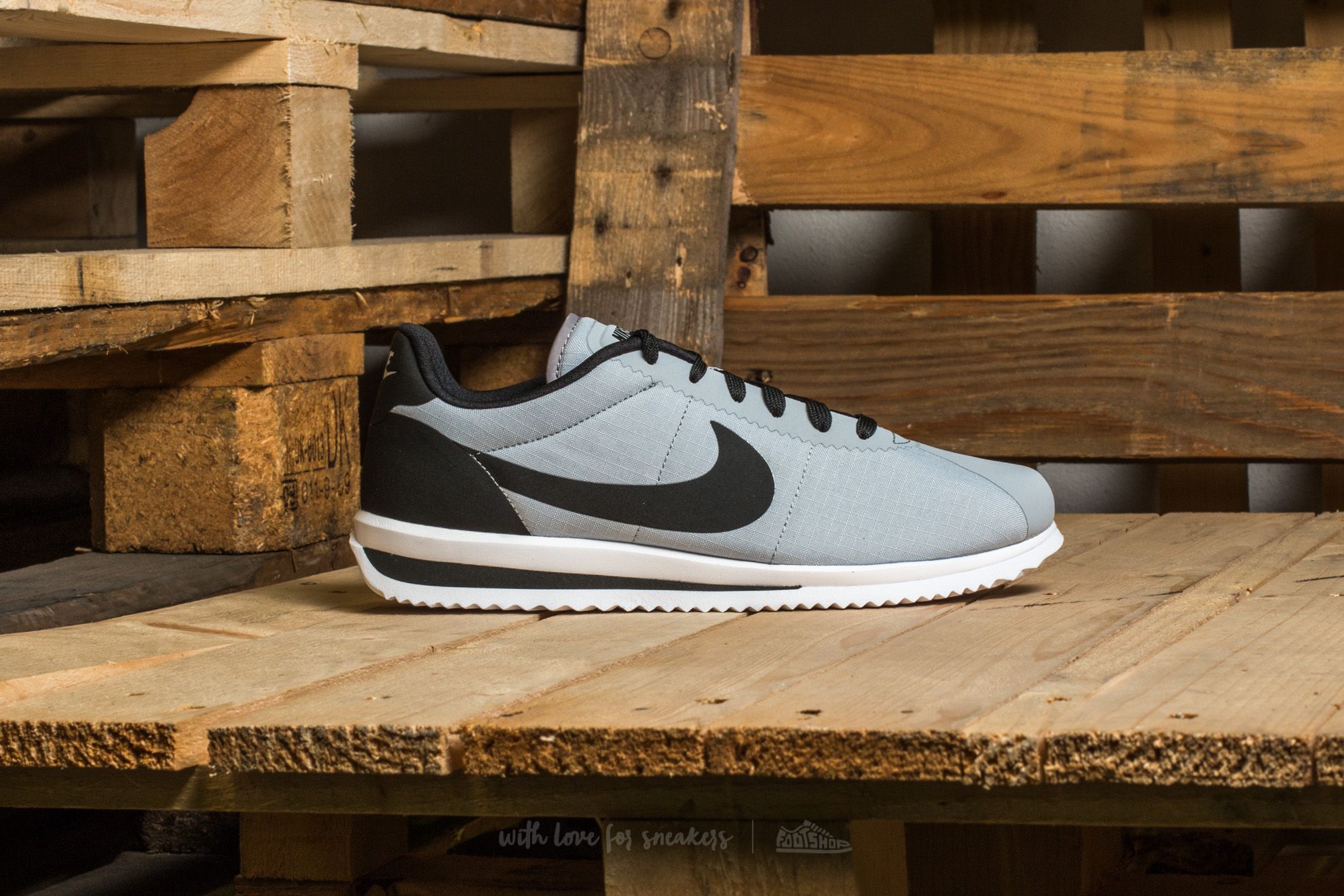 Nike cortez ultra wolf deals grey