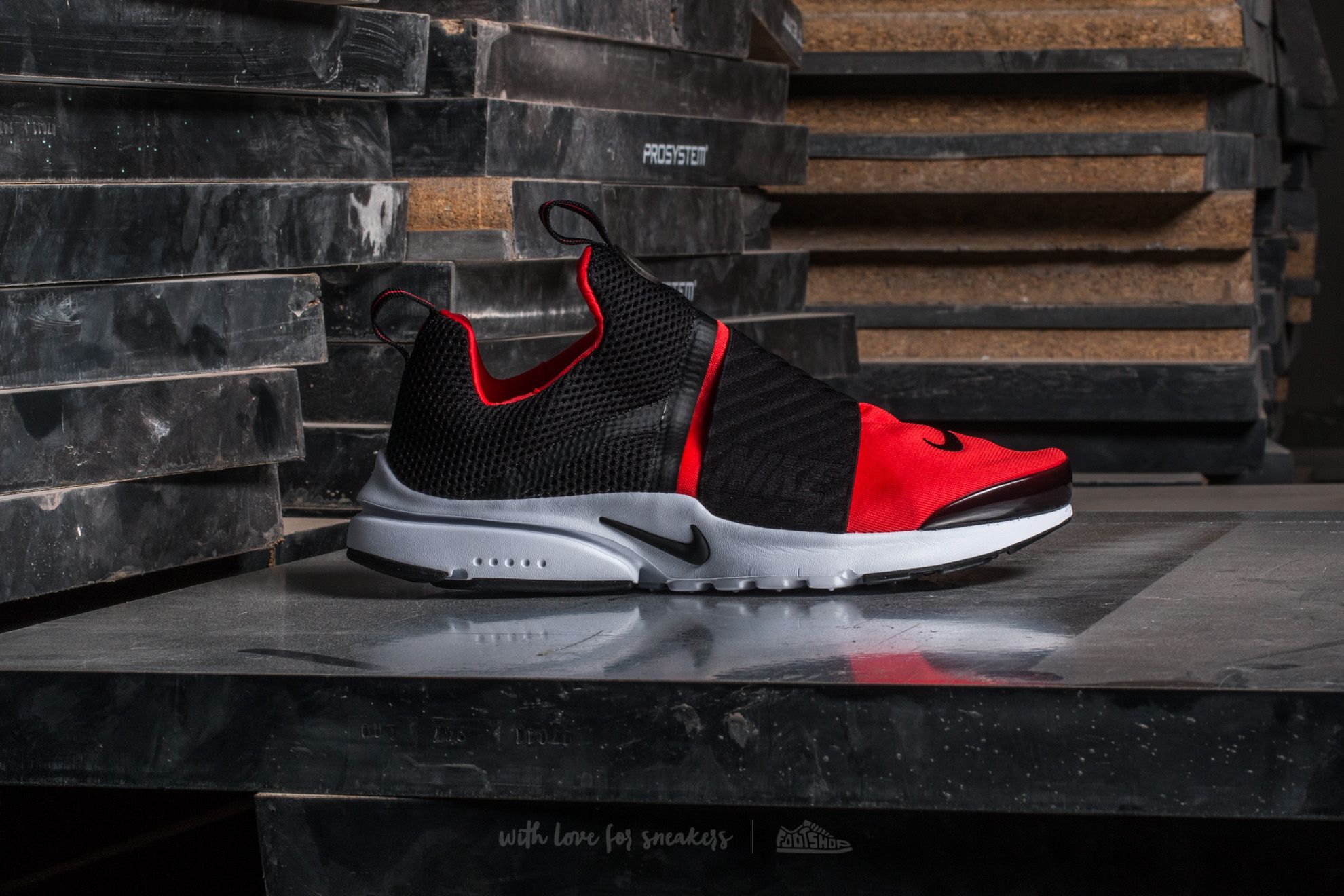 Buty damskie Nike Presto Extreme GS Max Orange Black White Footshop