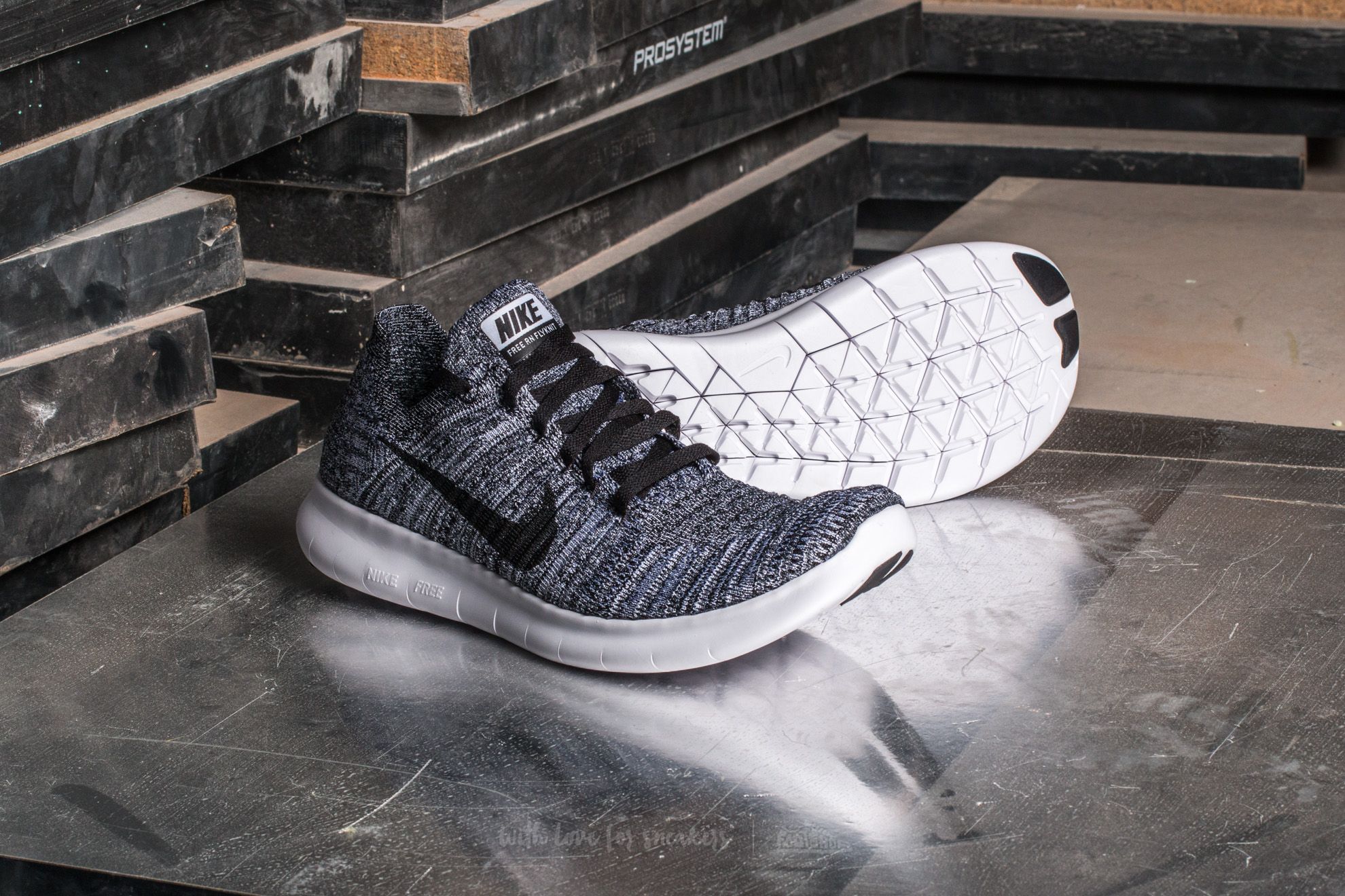 Nike free flyknit white womens cheap