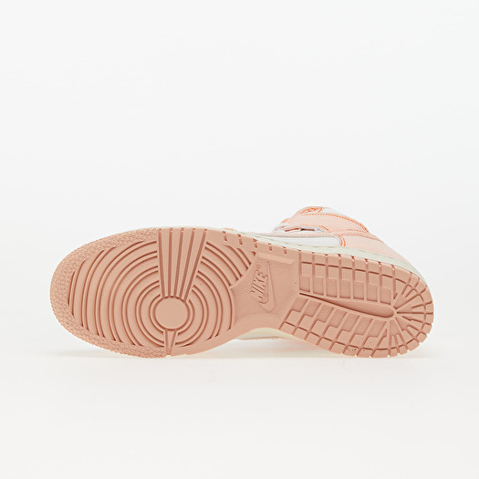 Orange nikes deals womens