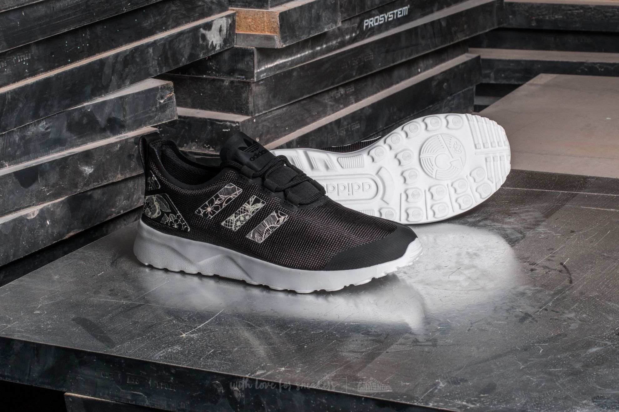 Adidas originals womens zx flux adv deals verve trainers core black/core black/core black