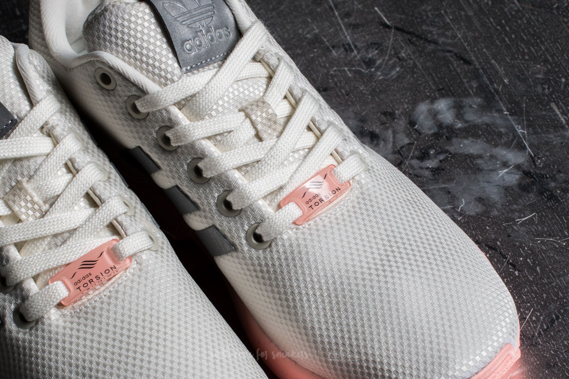 Women's shoes adidas ZX Flux W Ftw White/ Metallic Silver/ Haze Coral