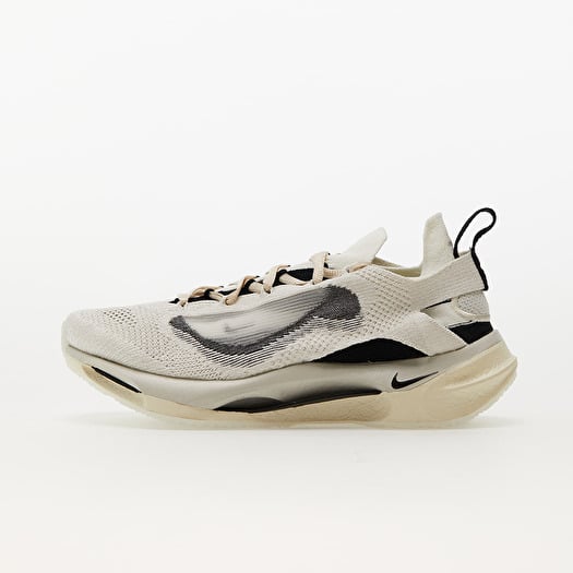 Nike flyknit platinum sale