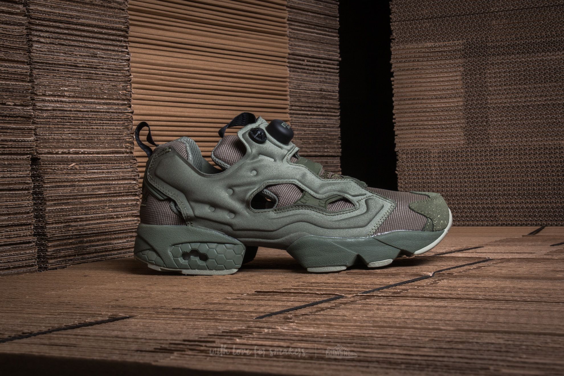 Men s shoes Reebok Instapump Fury MTP Hunter Green Grey Teal