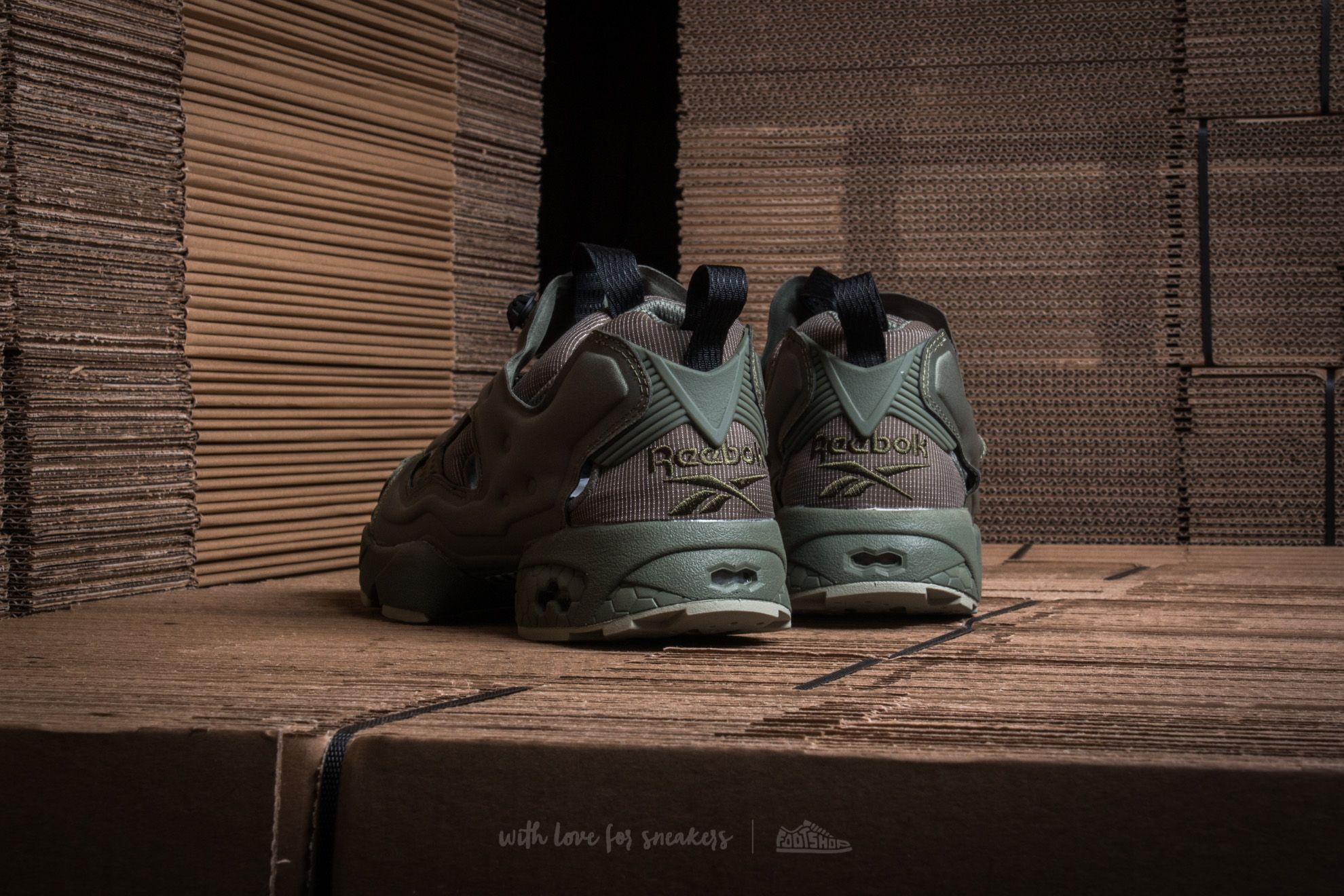 Férfi cipők Reebok Instapump Fury MTP Hunter Green/ Grey/ Teal