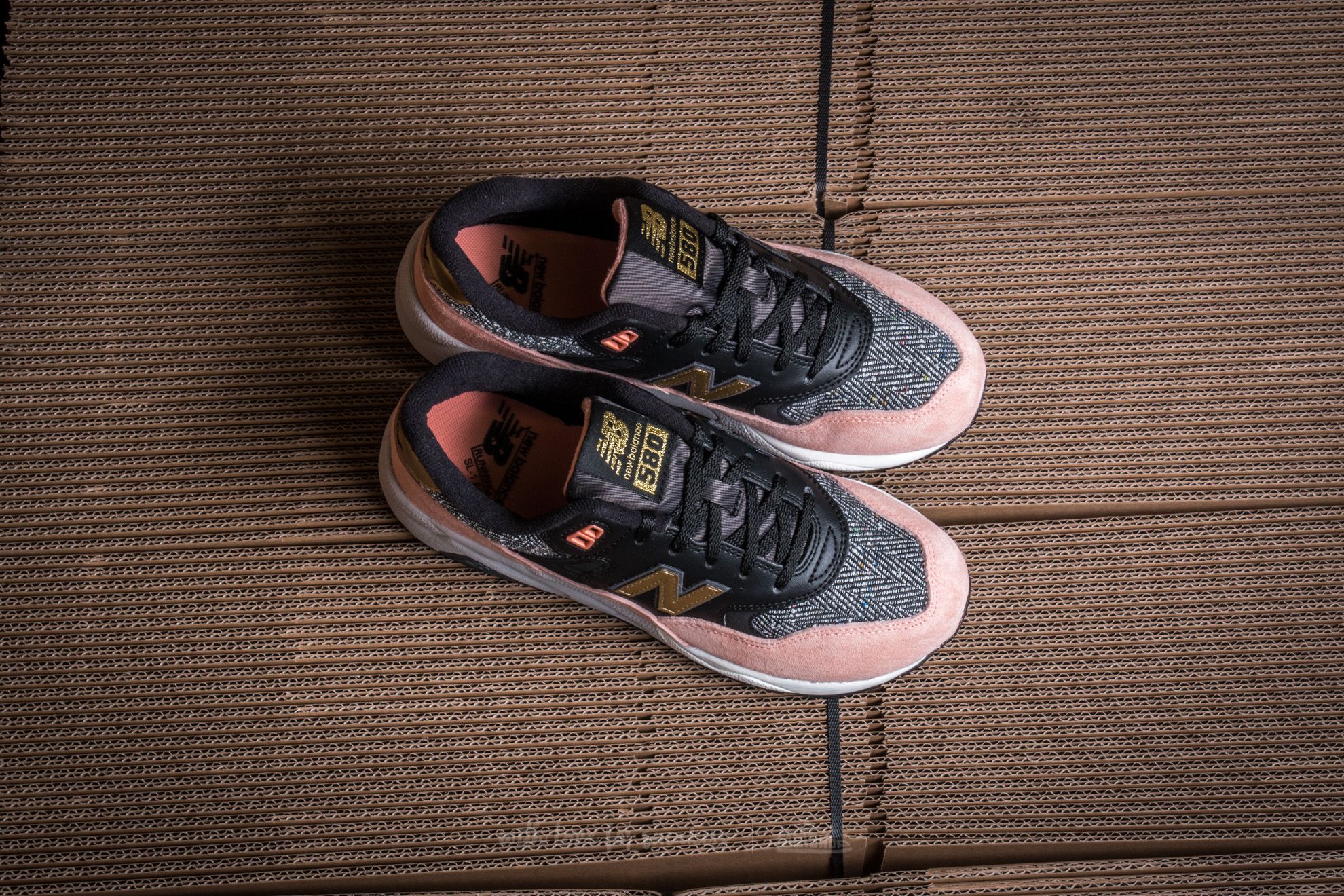 Buty damskie New Balance WRT580CE