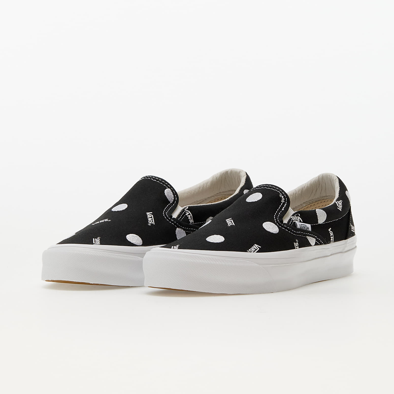 Men s shoes Vans Vault OG Classic Slip On LX Polka Dot Black Footshop