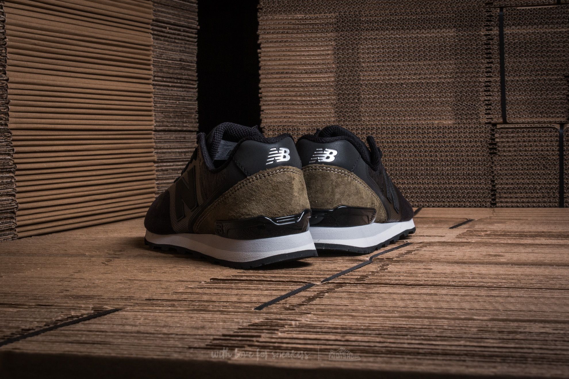 Women s shoes New Balance WR996NOC Footshop