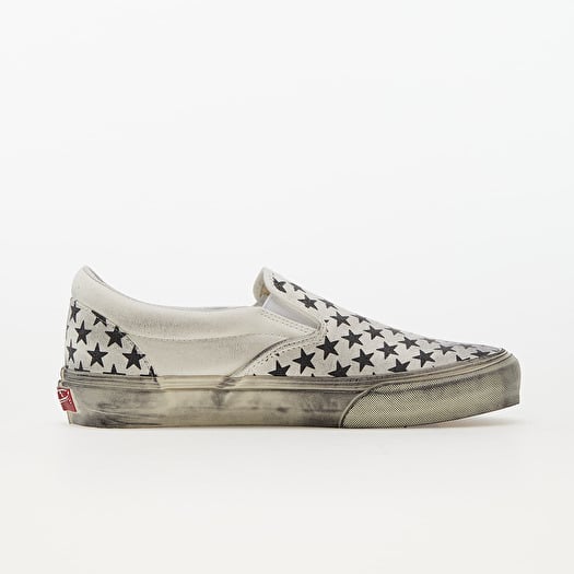 Vans slip store on stars