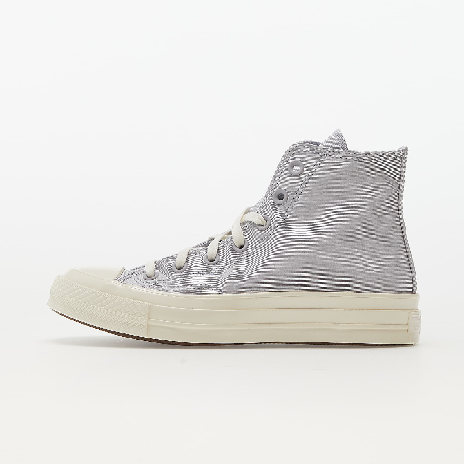 Light grey hotsell converse low tops