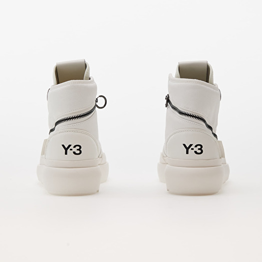 Y3 ss18 2025