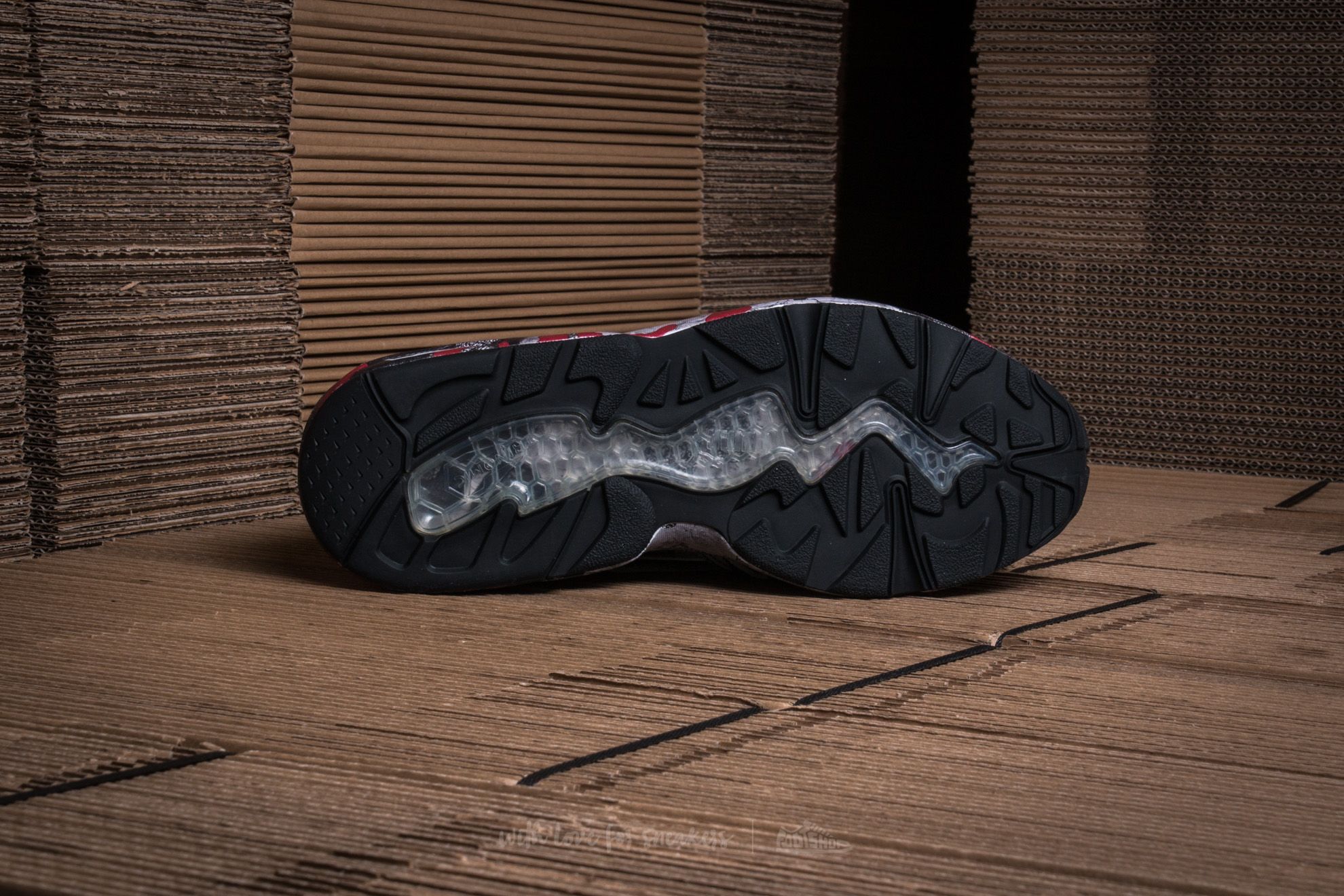 Miesten kengät Puma Disc Blaze Camo x Trapstar P Black-P White-BarbCherry