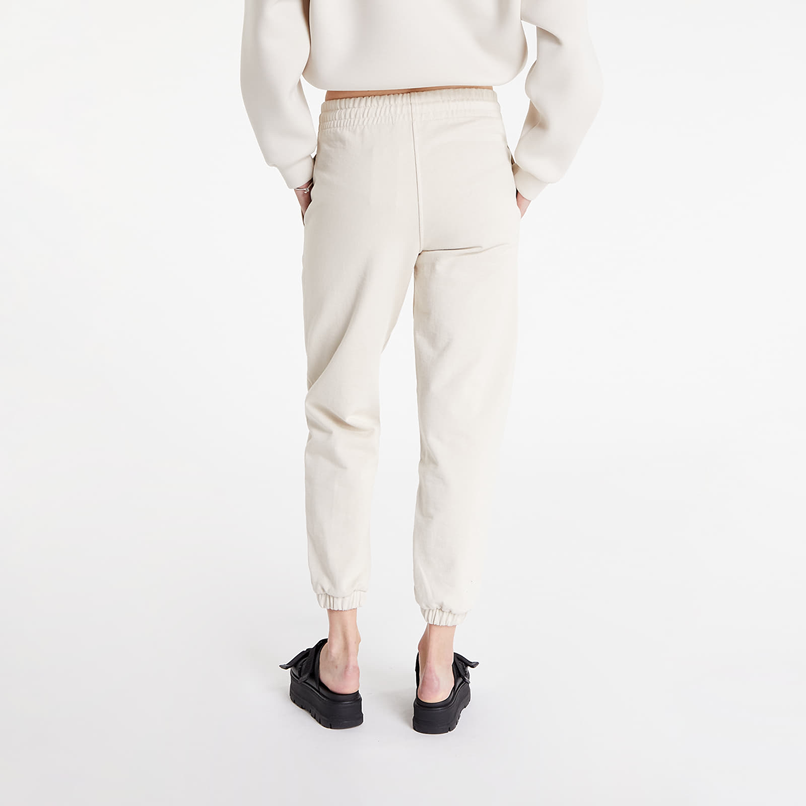 Spodnie Calvin Klein Jeans Badge Cuffed Jogger Pants Eggshell