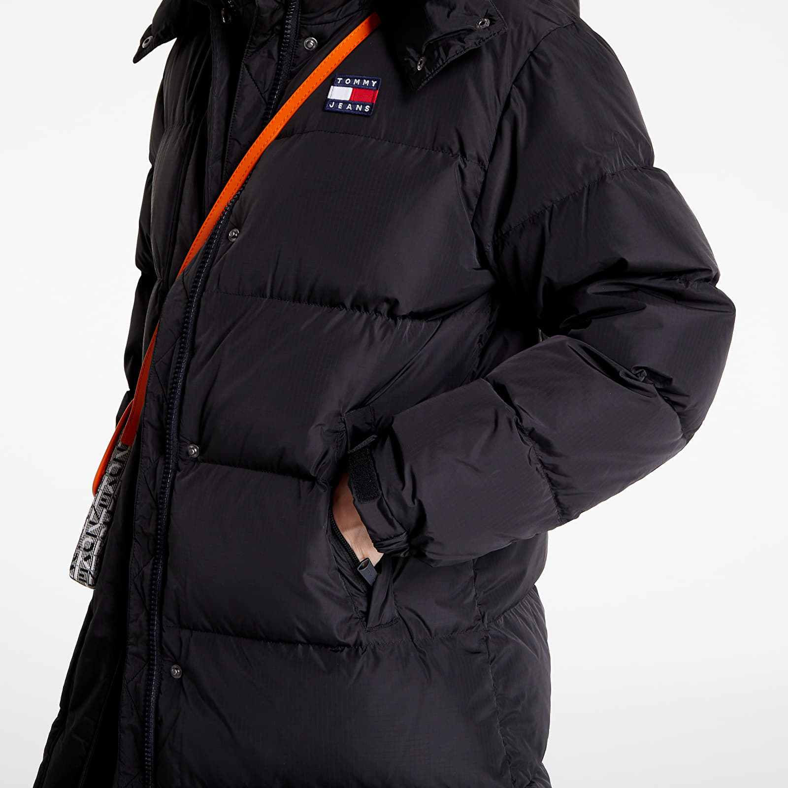 Geci și paltoane Tommy Jeans Alaska Winter Long Puffer Coat Black
