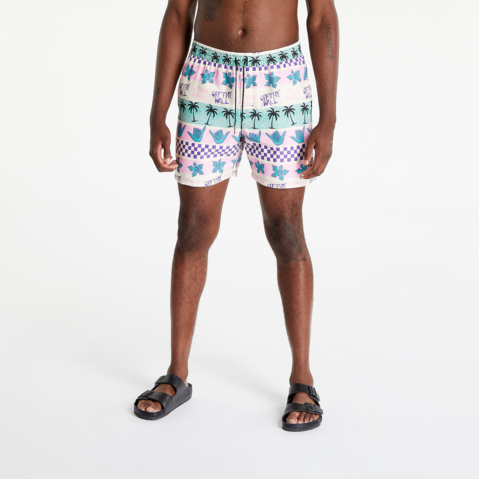 Shorts Vans x Stranger Things California Stripe Volley Shorts Pink