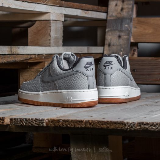 Air force 1 deals 07 premium women's
