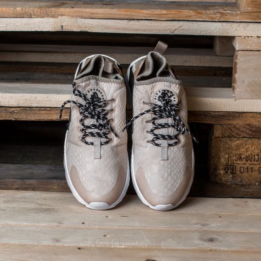 Women s shoes Nike W Air Huarache Run Ultra SE Oatmeal Oatmeal Khaki Black Footshop