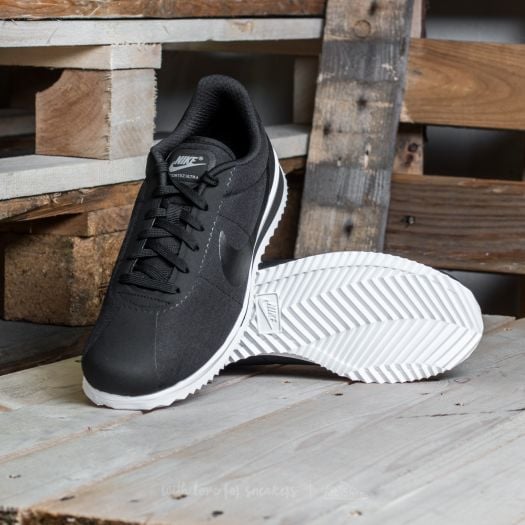 Nike cortez ultra sales all black