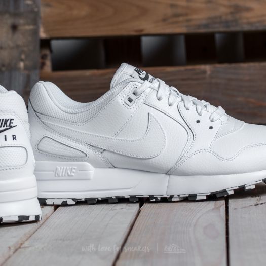 Nike pegasus bianche on sale