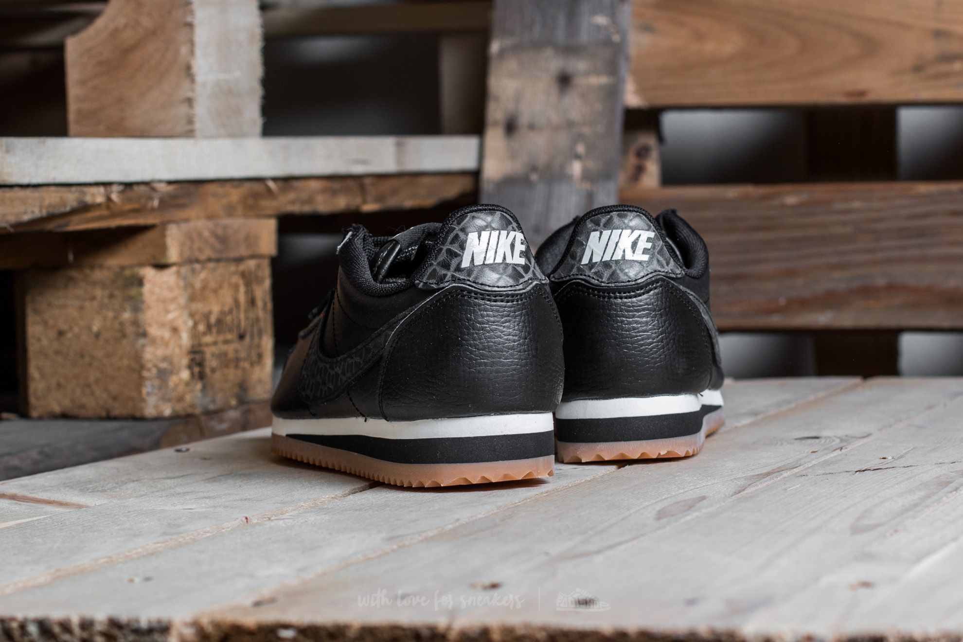Nike cortez leather premium black gum clearance