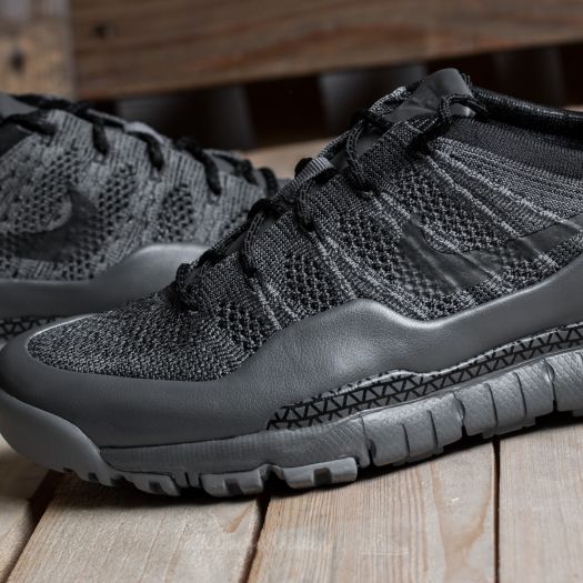 Nike lupinek low new arrivals