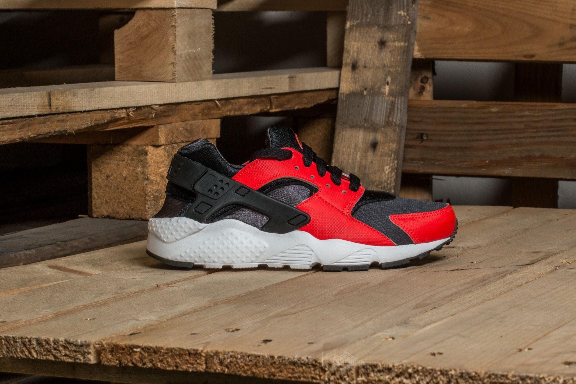 Huaraches black and orange clearance